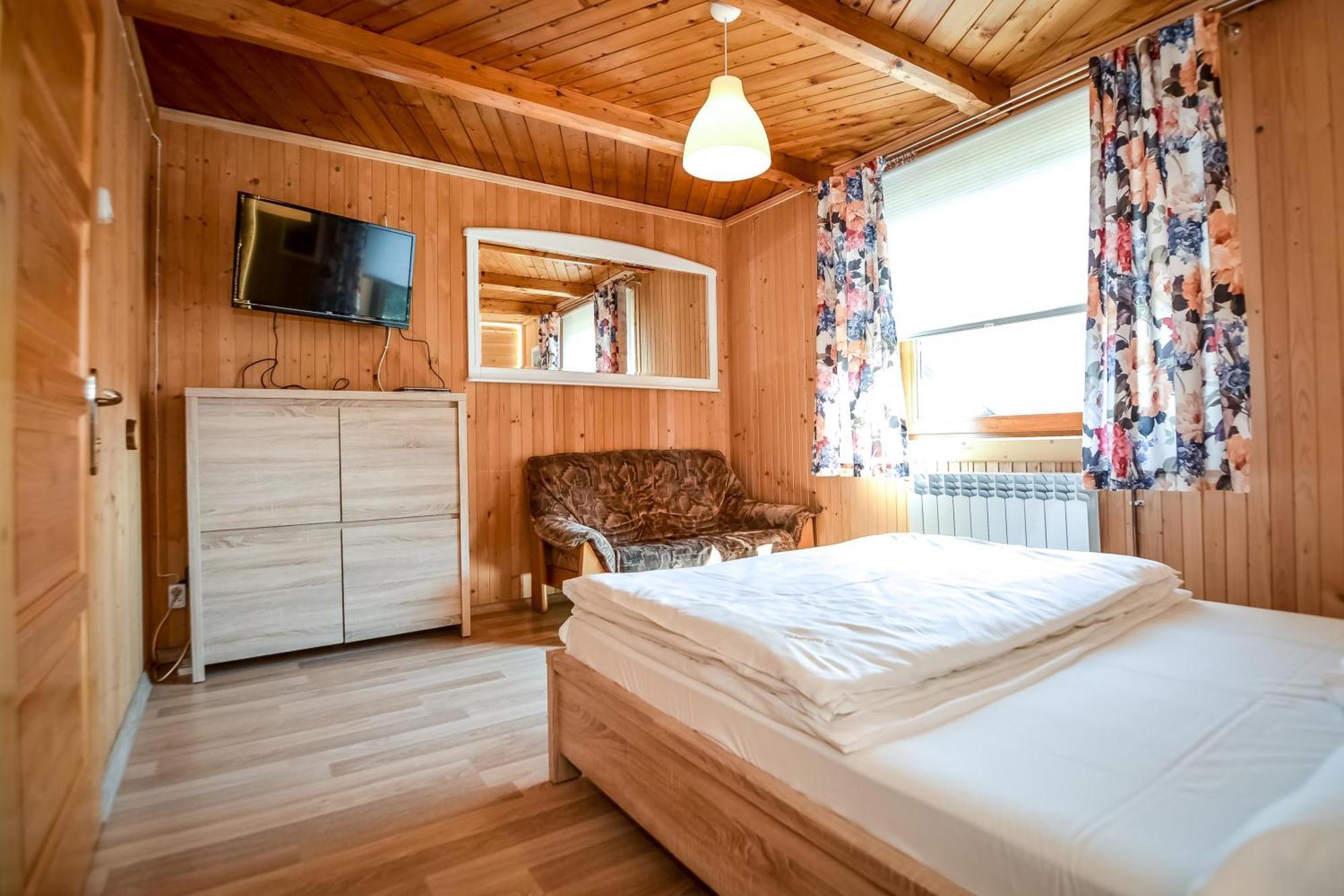 Apartament & Domek U Gabrysi ビャウカ エクステリア 写真